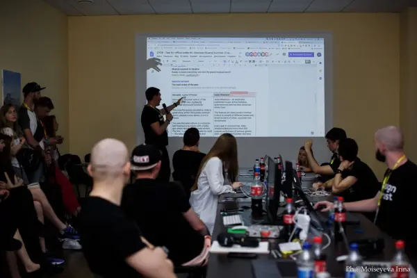 битва дизайнеров на 2 Hours Design Battle.jpg